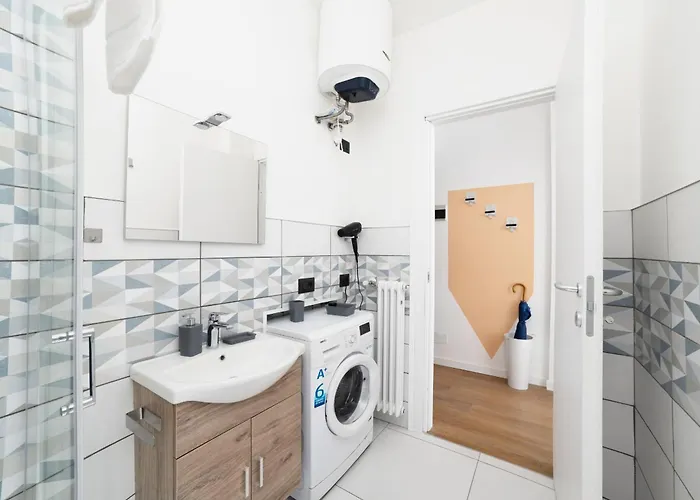 Apartment Privato - Parking Free - Tram A 300m *