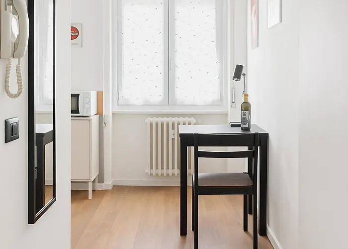 Apartment Privato - Parking Free - Tram A 300m Padua